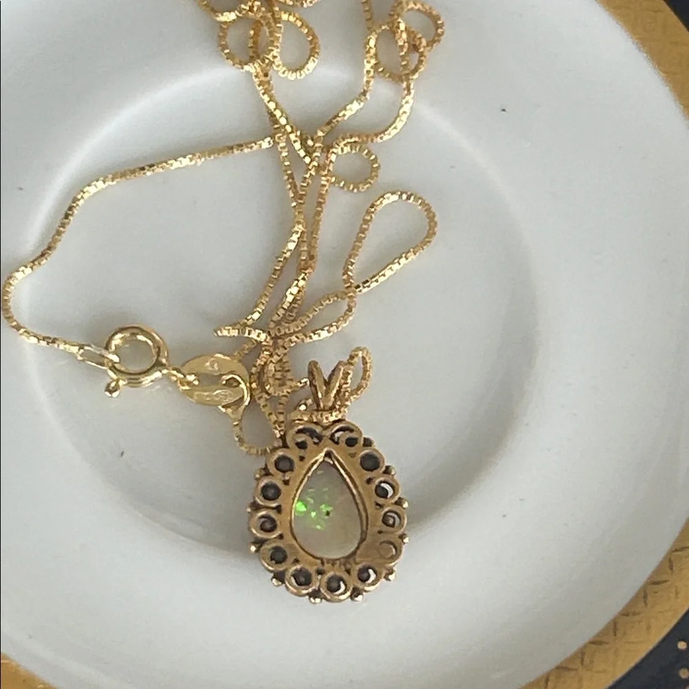 Vintage 14K Opal Pendant on a Gold Vermeil 925 Chain Necklace